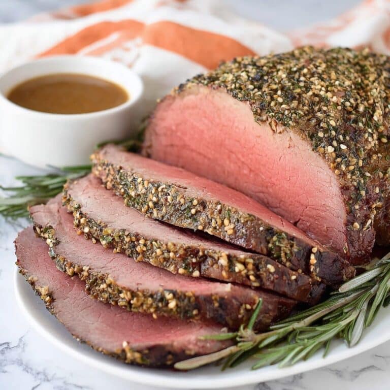 Herb Crusted Sirloin Tip Roast with Fennel Brown Gravy Recipe