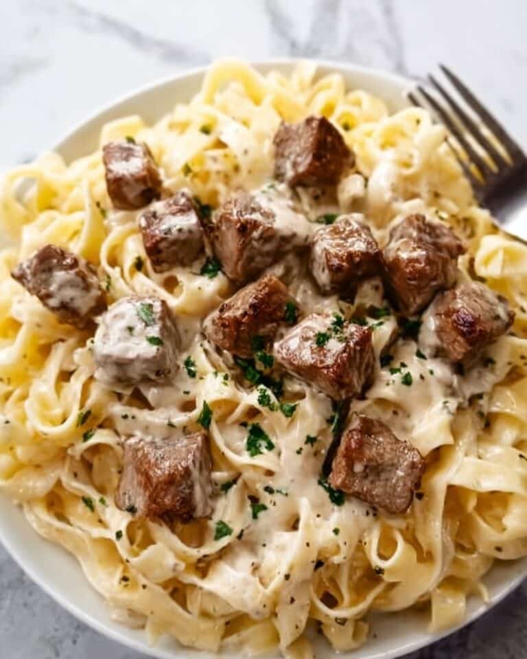 Garlic Butter Steak Bites with Creamy Parmesan Pasta Recipe